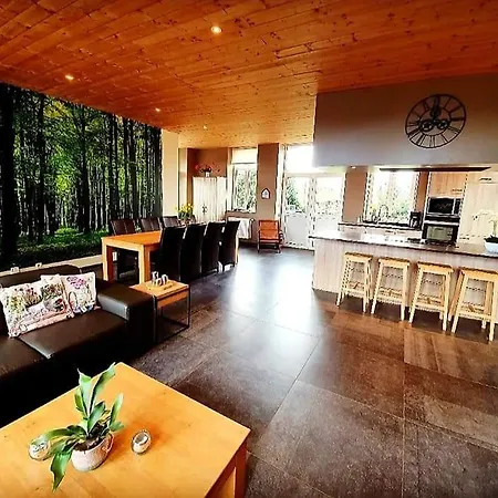 別荘 Li School Custinne