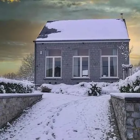 Holiday home Li School