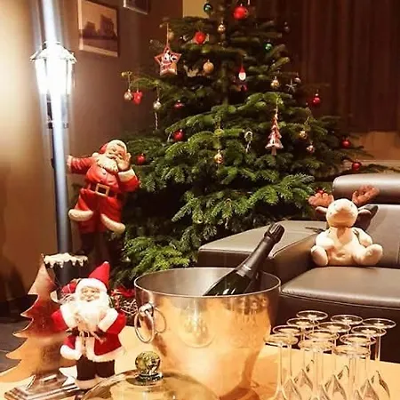 Li School * Custinne